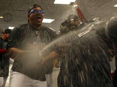 Illustration for article titled Deadspin Classic: A Children's Treasury Of Men Getting Blasted In The Face With Champagne